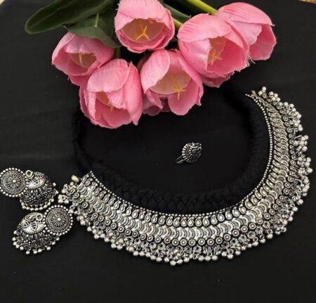 Black thread oxidized chocker set